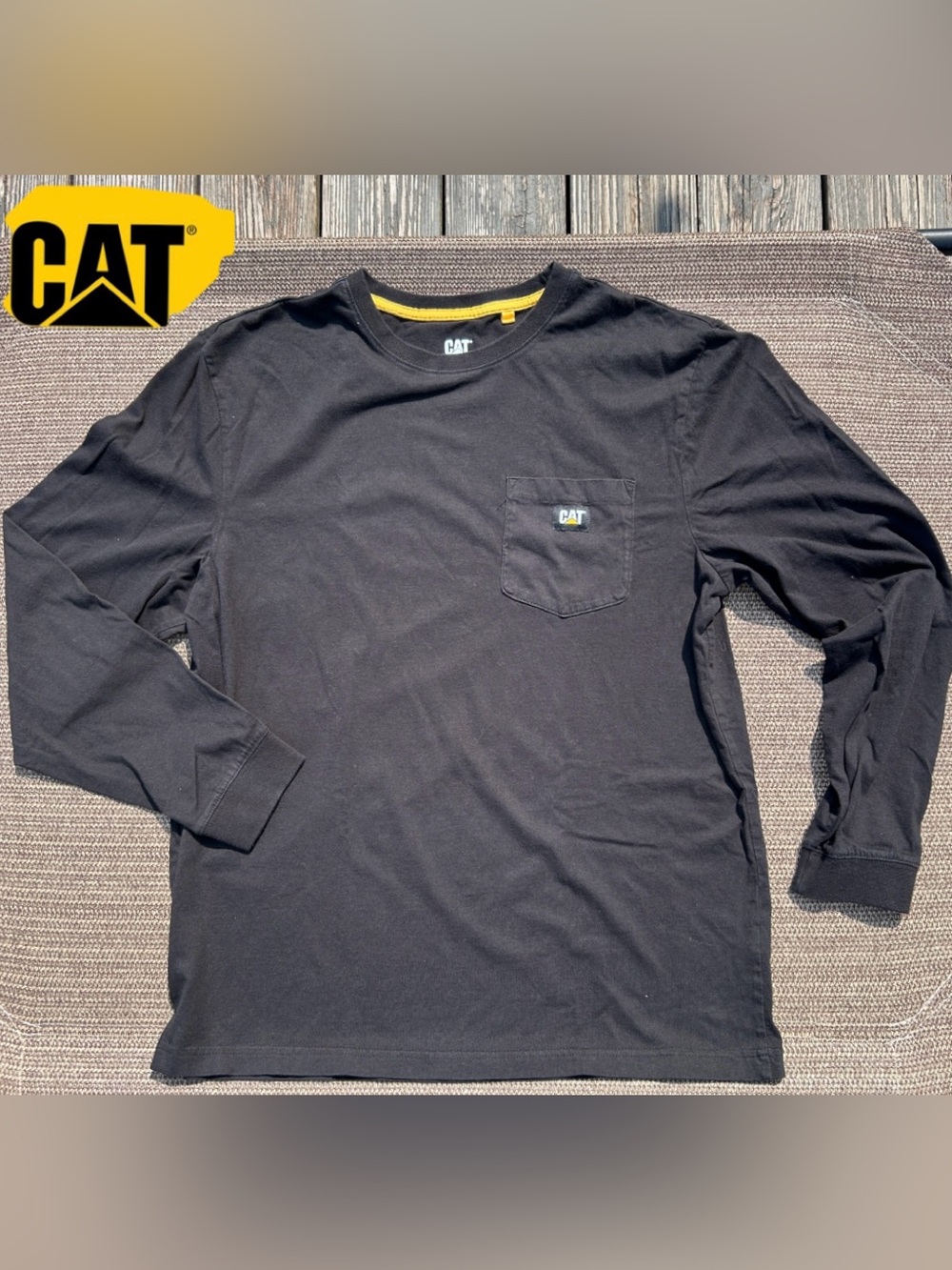CAT Men's Long-Sleeve Pocket Tee in Black